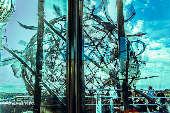 Steel mesh structure - top of Dancing House! |OFa1458|