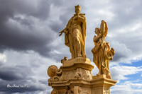 Such a presence along the Charles Bridge  |OFa1050|