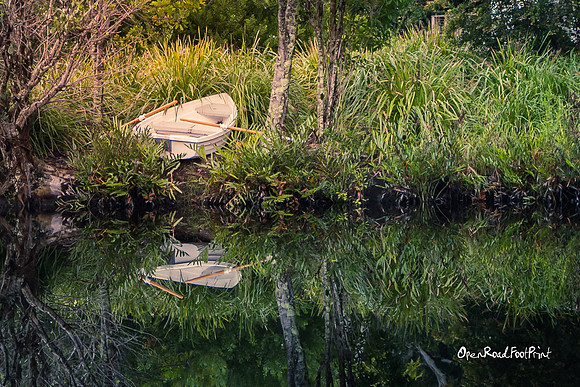 Resting place - Byron Bay, NSW |OFa1014|
