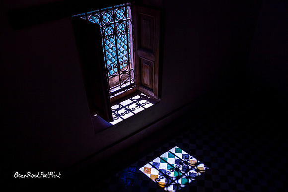 Beautiful shadowwork. |OFa1412|