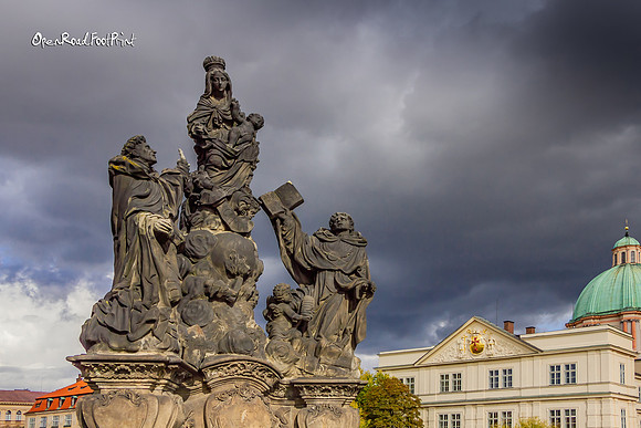 Statues on Charles Bridge |OFa1053|